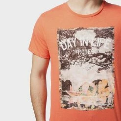 Protest Men’s Brett T-Shirt -Men's Footwear shop go 200996 d